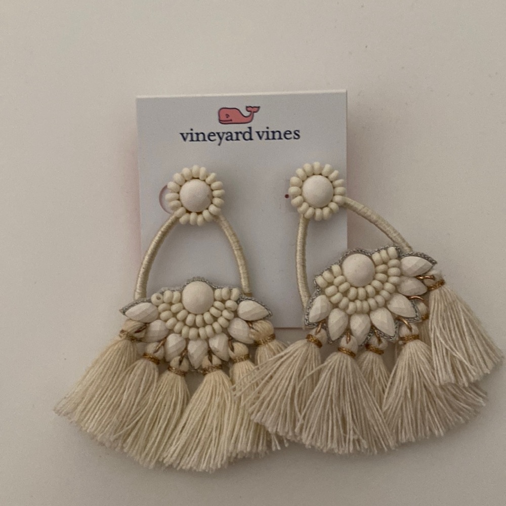 NWT Vineyard Vines earrings